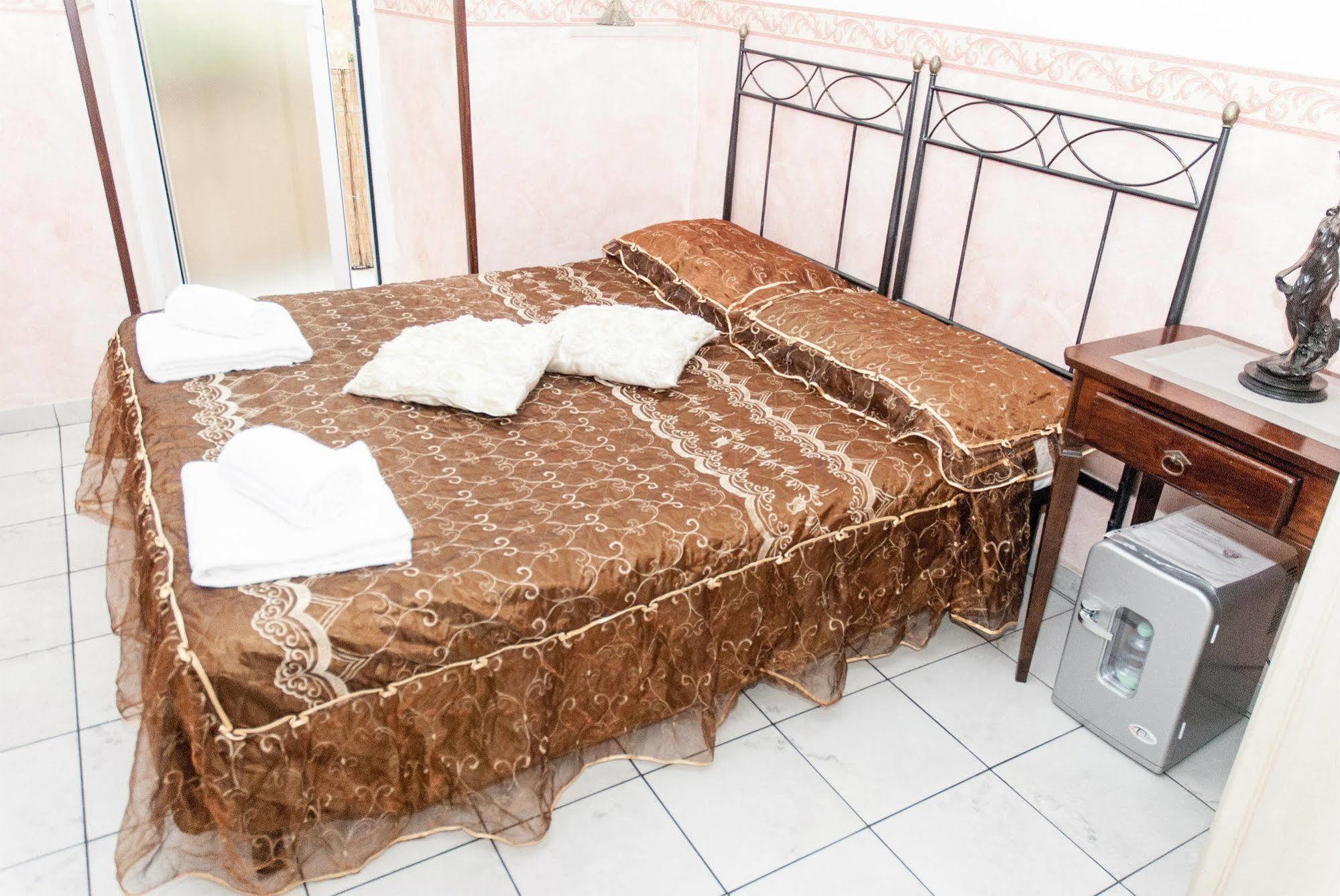 Obelus Bed & Breakfast Рим Екстериор снимка